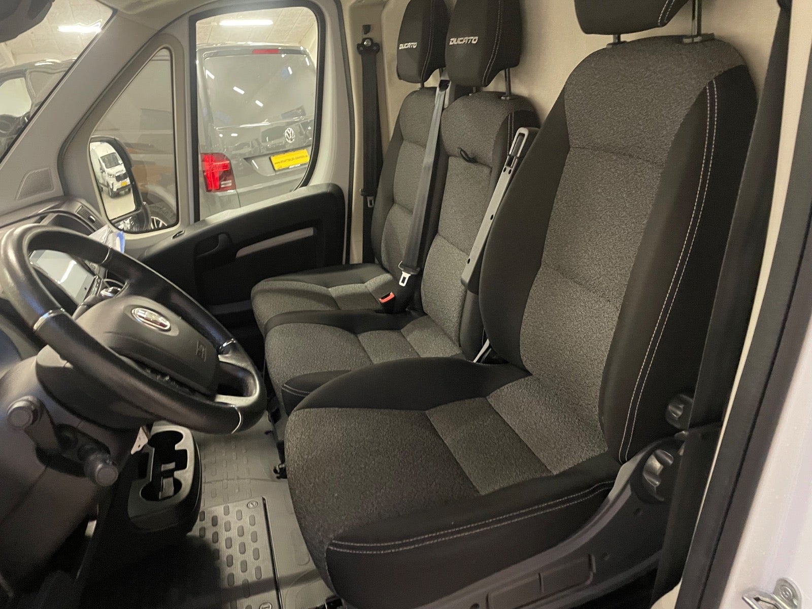 Billede af Fiat Ducato 35 Maxi 2,2 MJT 160 Kassevogn L3H2 aut.