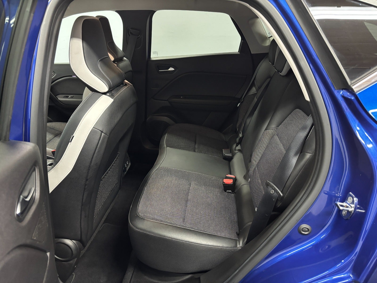 Billede af Renault Captur 1,6 E-Tech Intens