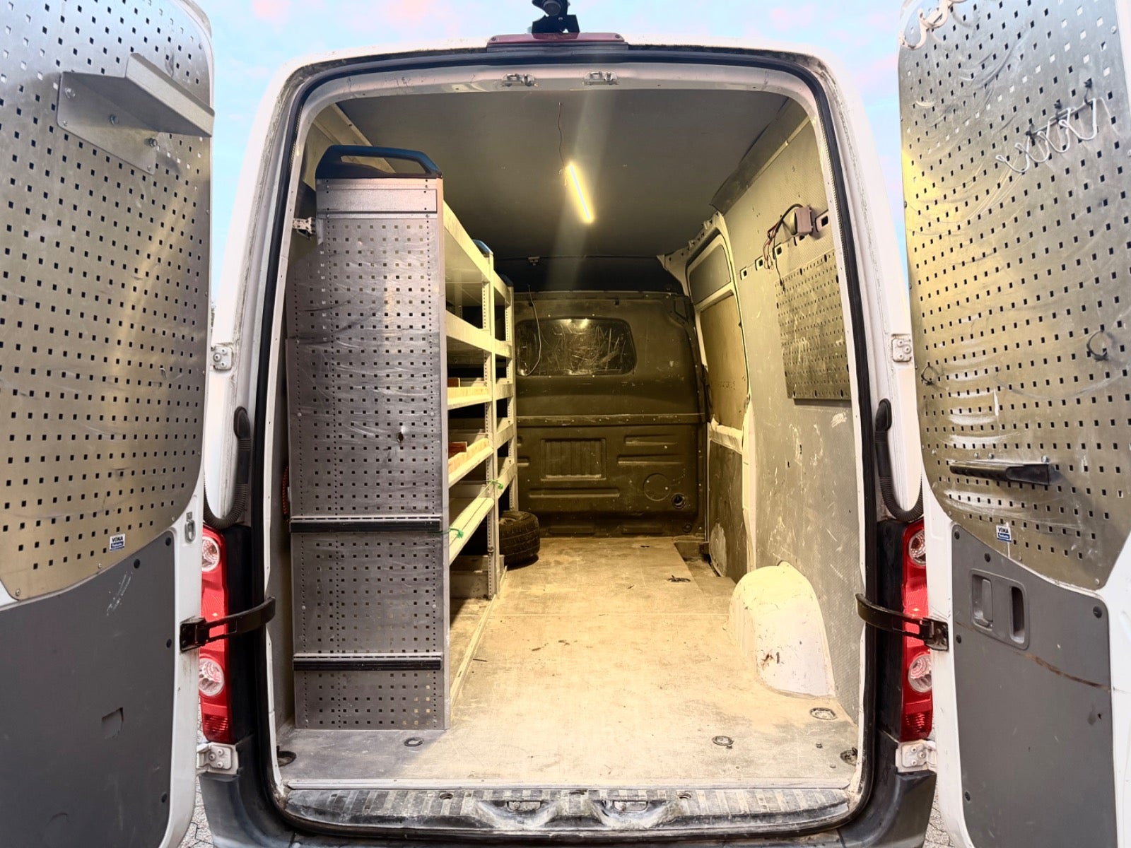 Billede af VW Crafter 2,0 TDi 163 Kassevogn L
