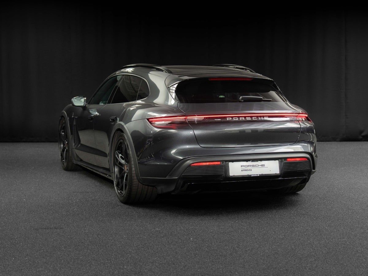 Gallery image 2 of 18