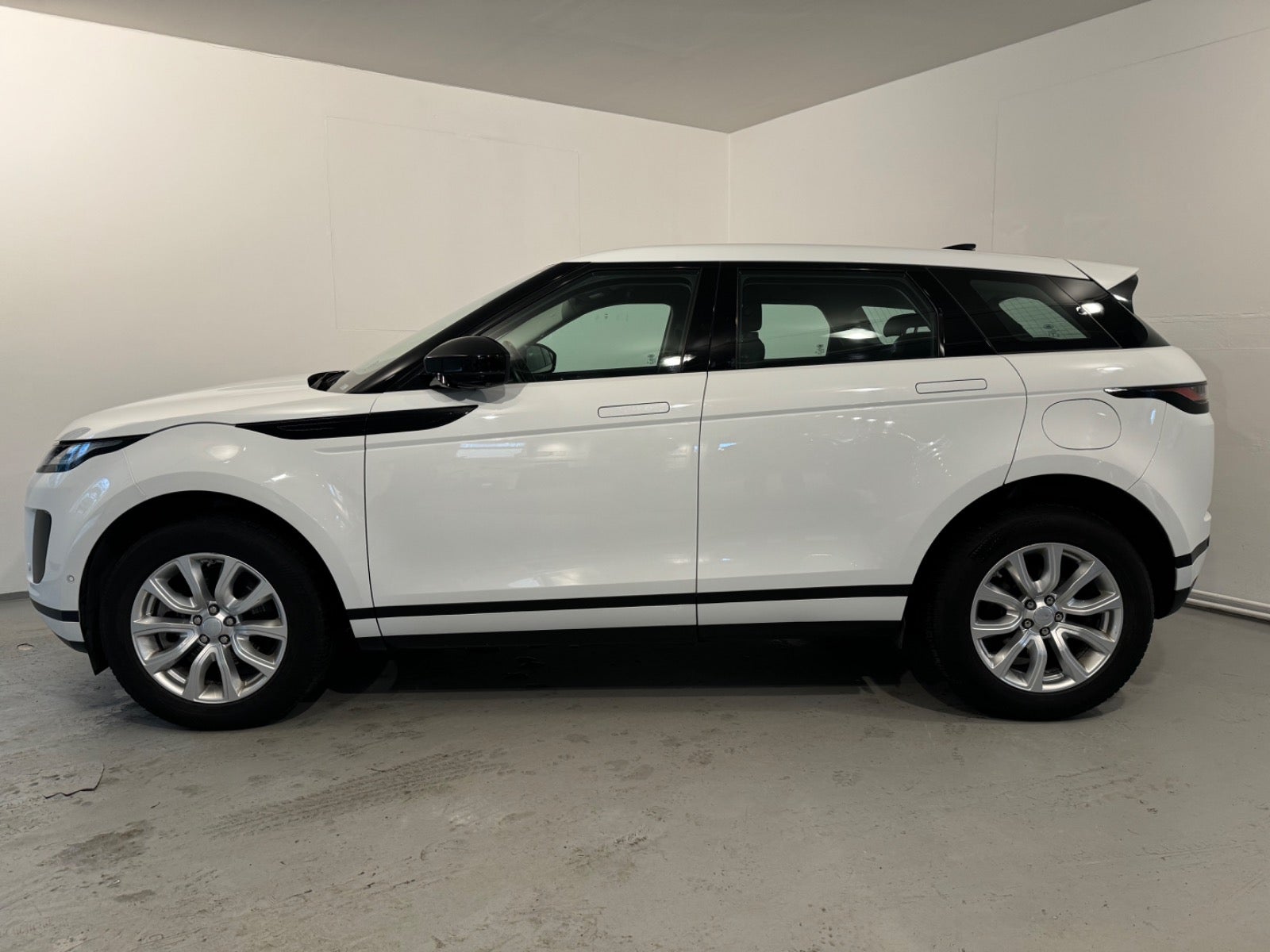 Land Rover – Range Rover Evoque