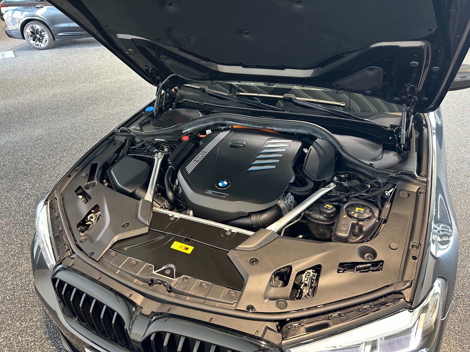 BMW 545e 3,0 M-Sport xDrive aut. 4d - 12