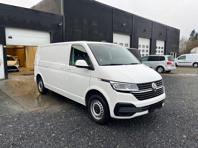 VW Transporter TDi 150 Kassevogn DSG lang