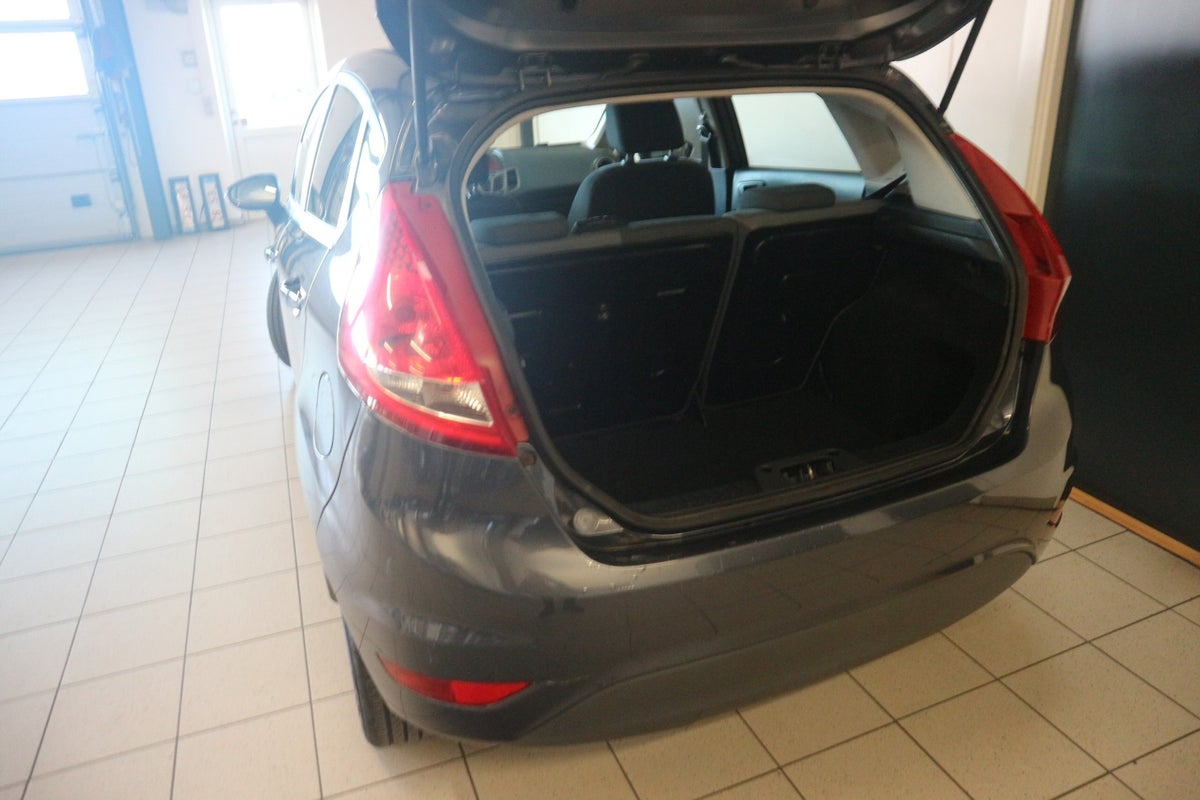 Ford Fiesta 82 Trend