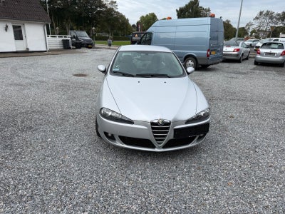 Alfa Romeo 147 1,6 TS 16V 5d