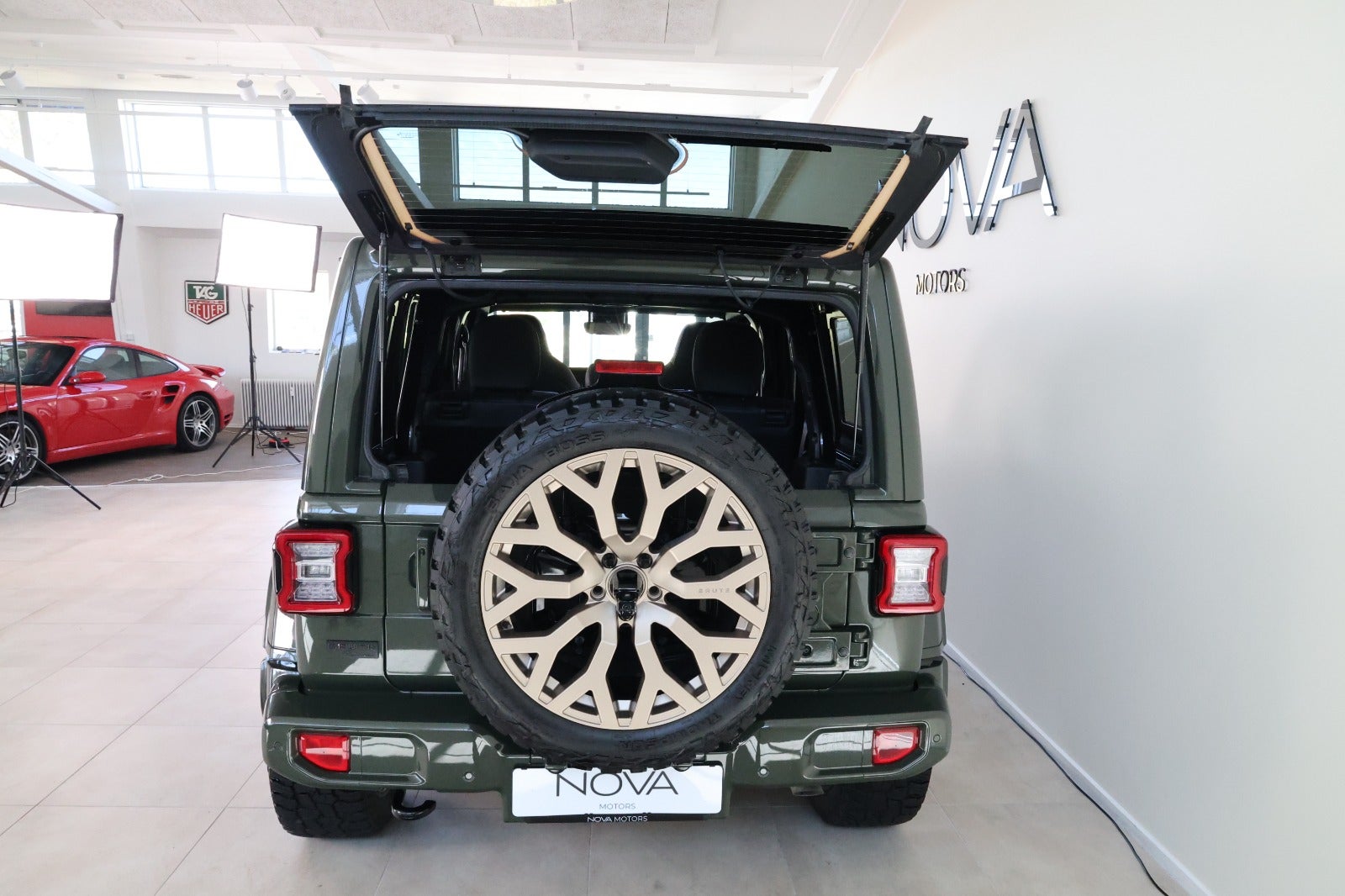 Jeep Wrangler Unlimited 2,0 4xe Sahara aut. 5d - 20
