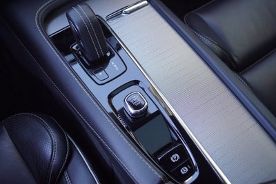 Volvo XC90 T8 ReCharge R-Design aut. AWD Van