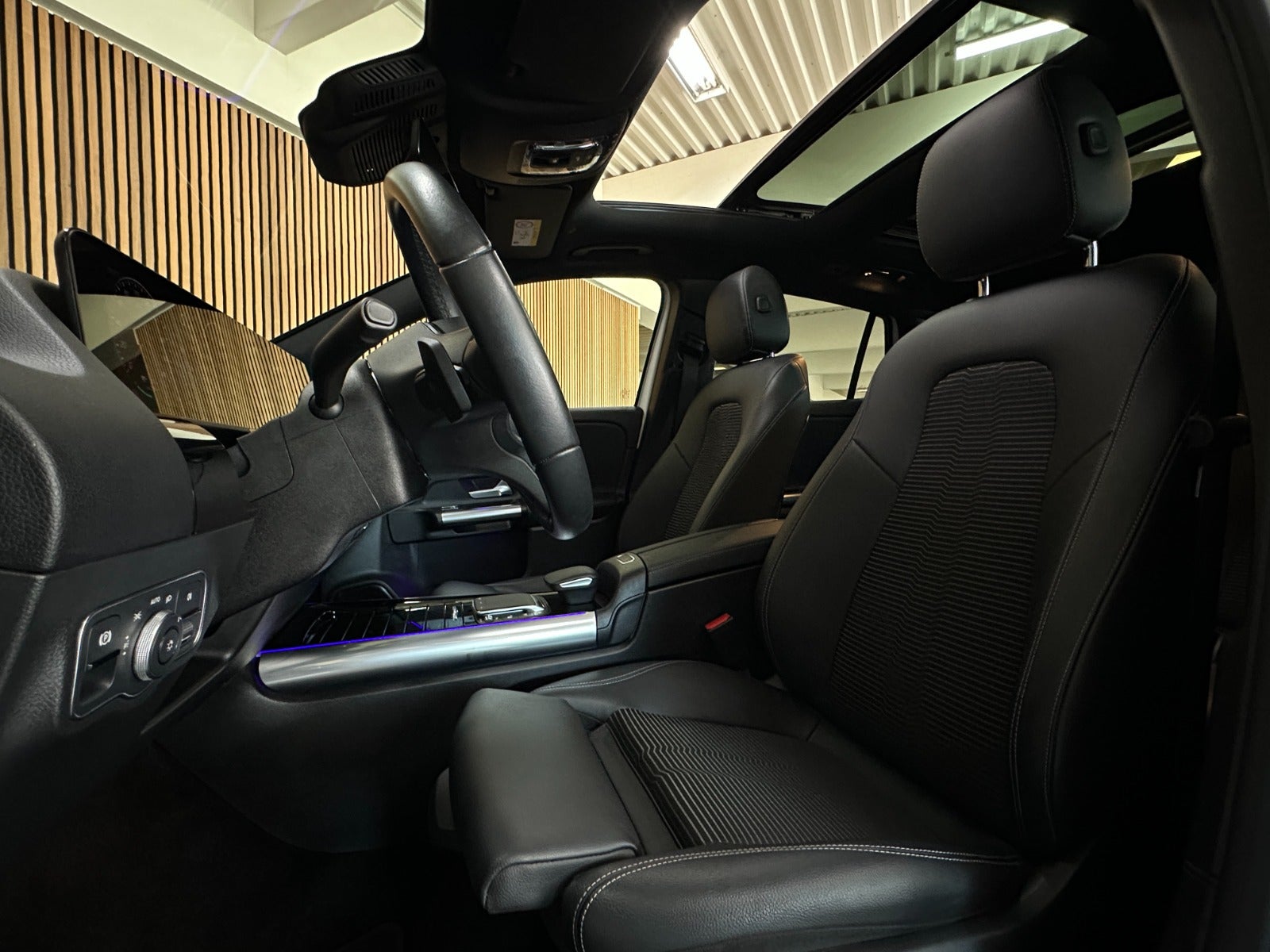 Billede af Mercedes EQA250  