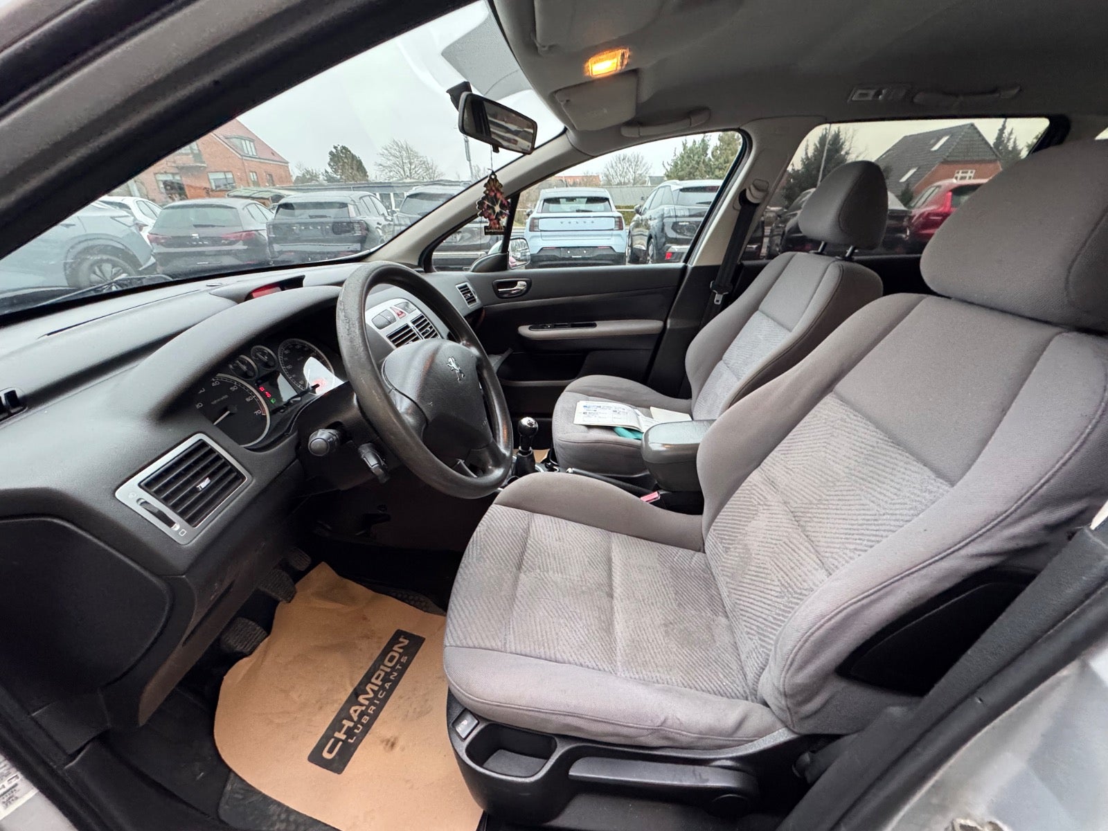 Billede af Peugeot 307 1,6 XR stc.