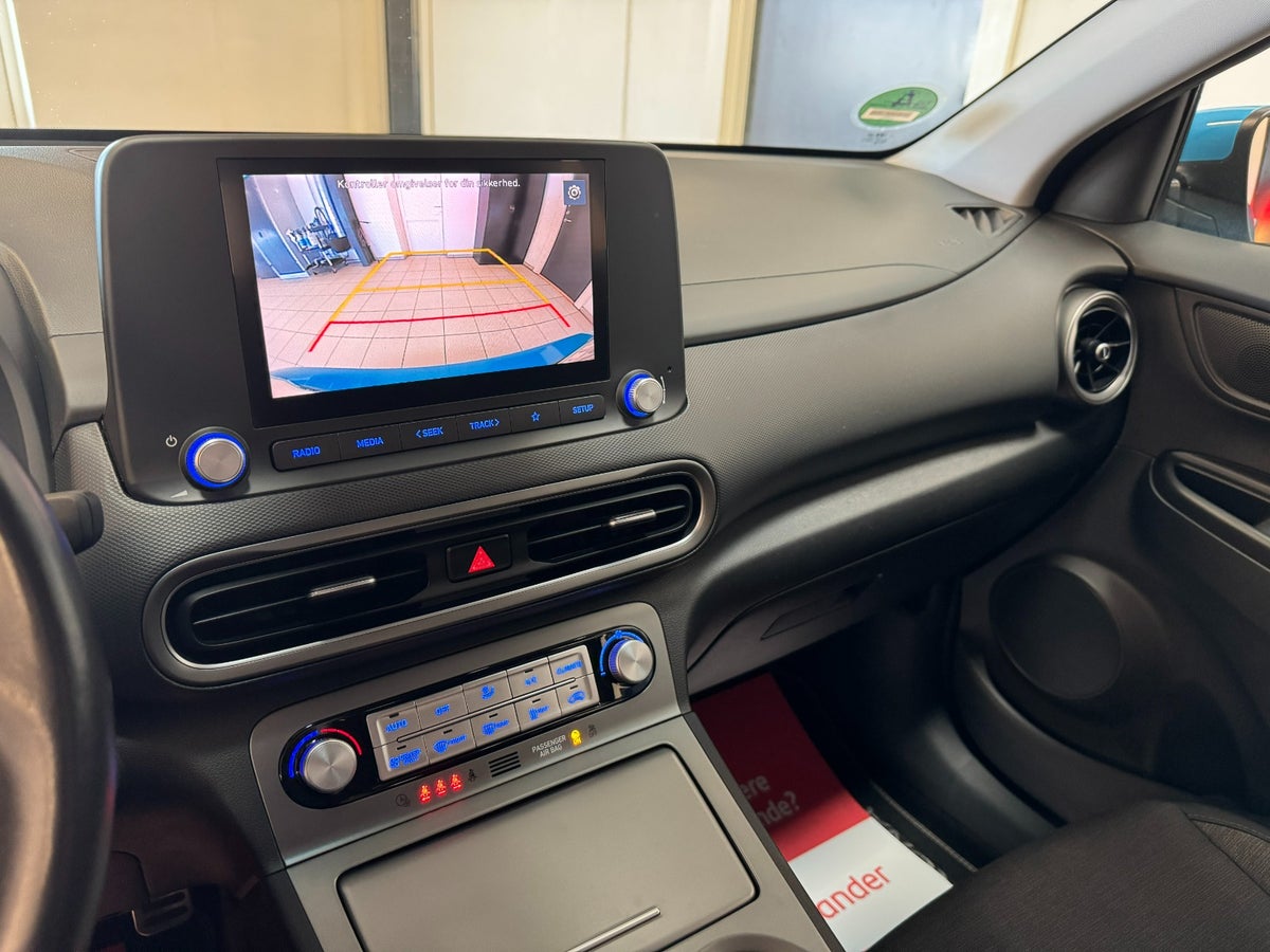 Hyundai Kona EV Select
