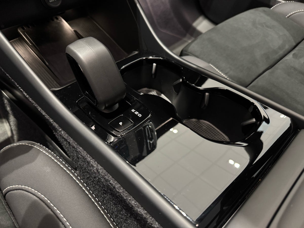 Volvo EX40 Extended Range Black Edition billede 15