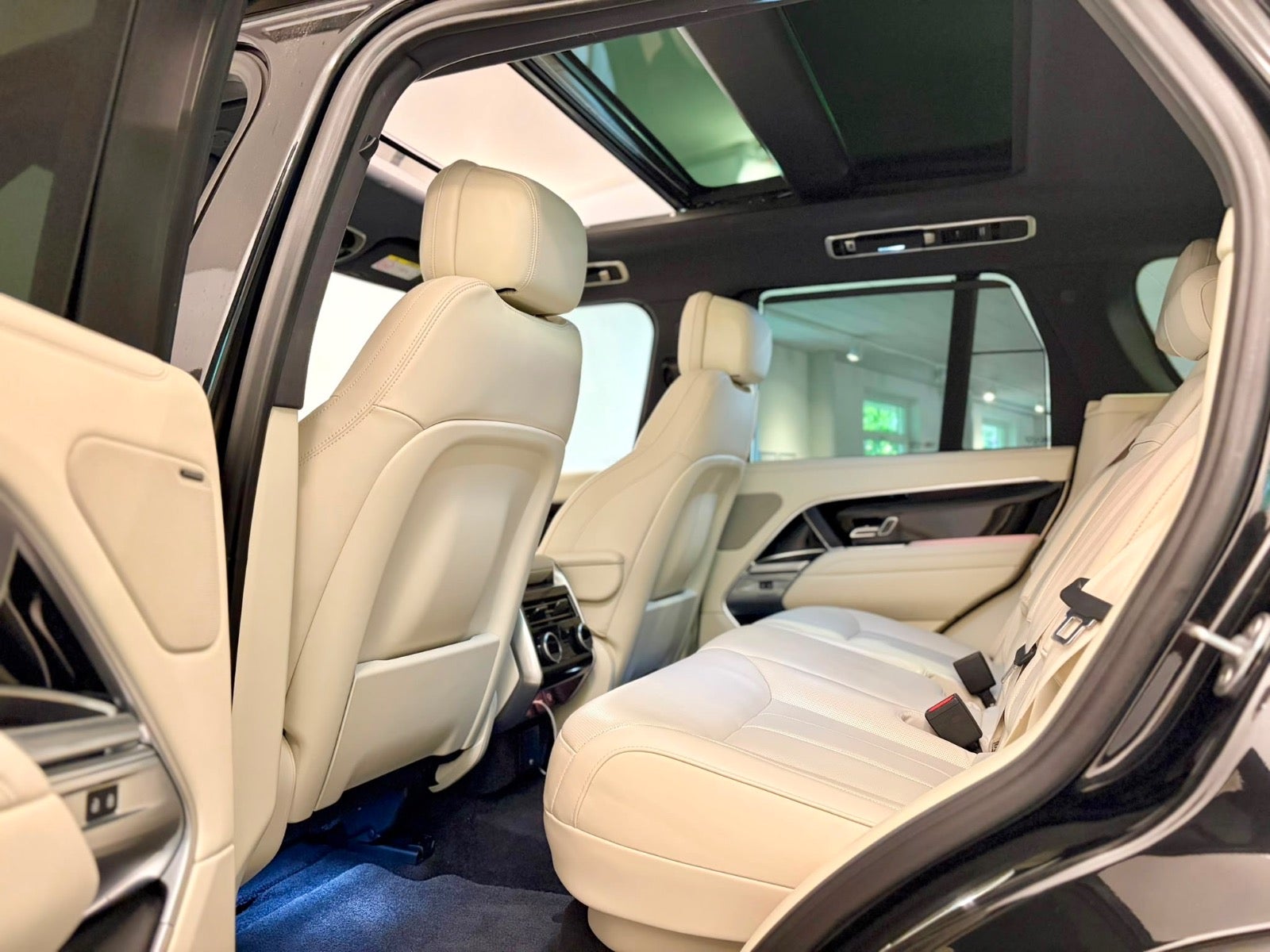 Land Rover – Range Rover