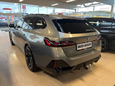 BMW i5 eDrive40 Touring Fully Charged