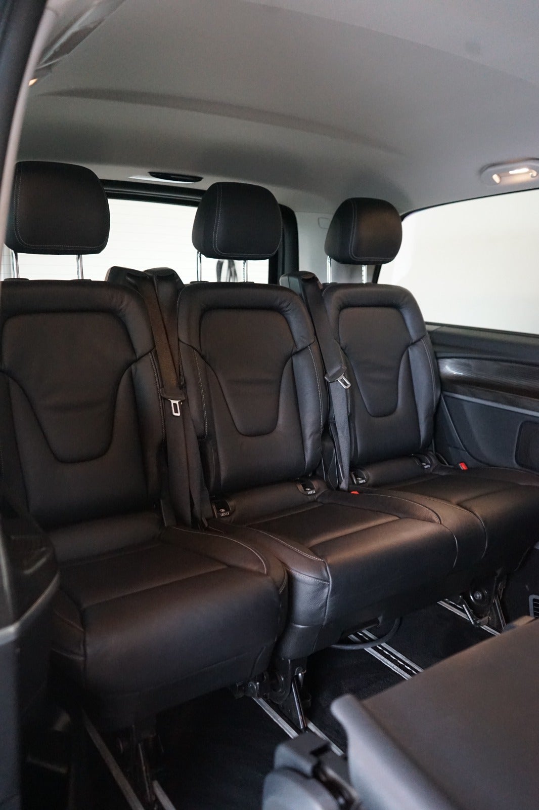 Mercedes EQV300