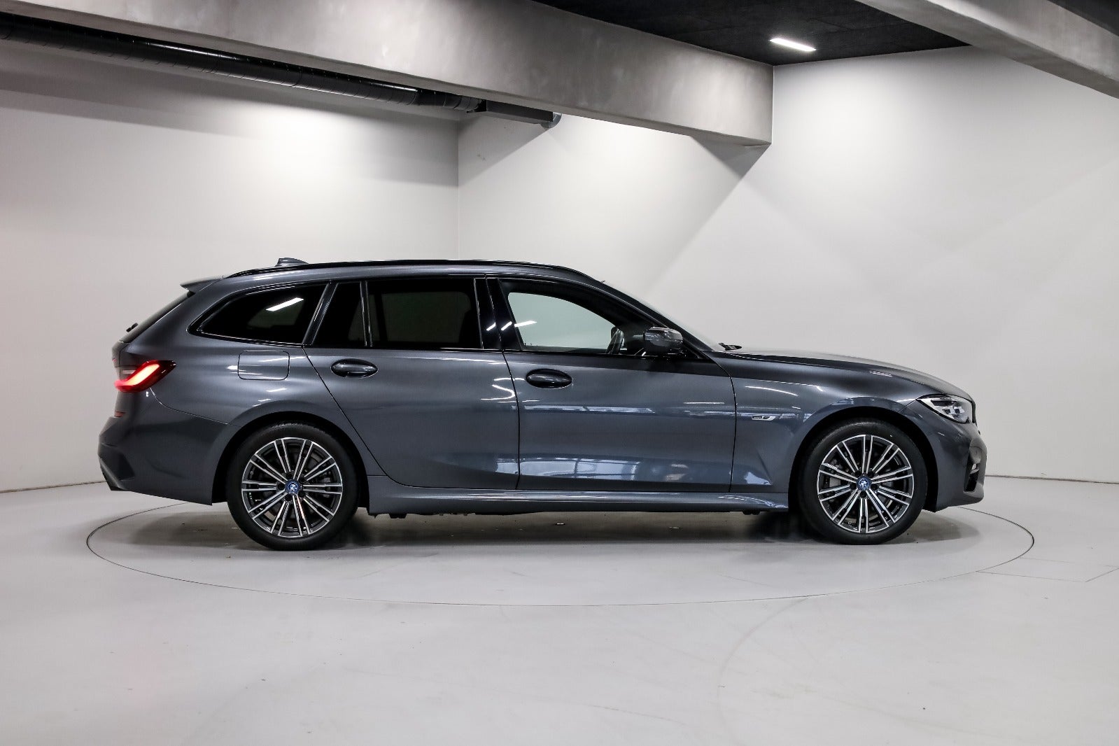 BMW 330e 2,0 Touring M-Sport xDrive aut.