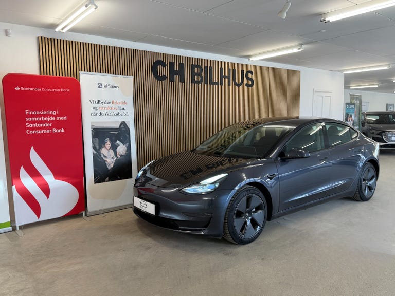 Tesla Model 3 Long Range AWD