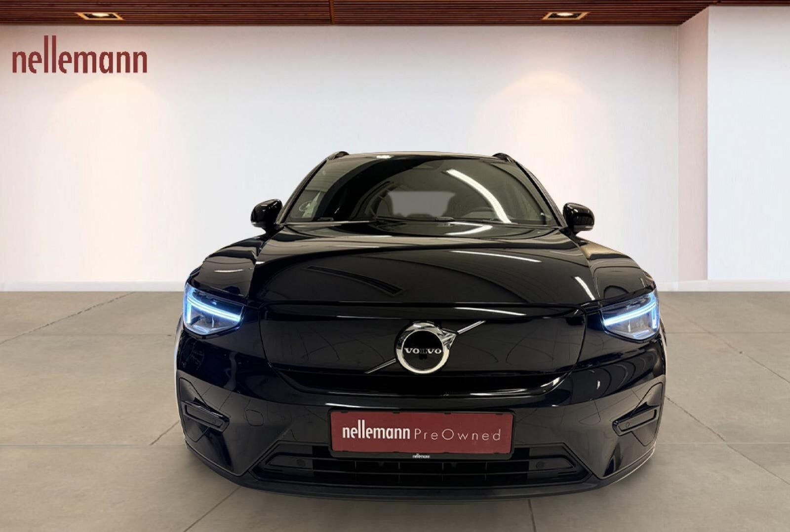 Volvo XC40 Standard Range Plus