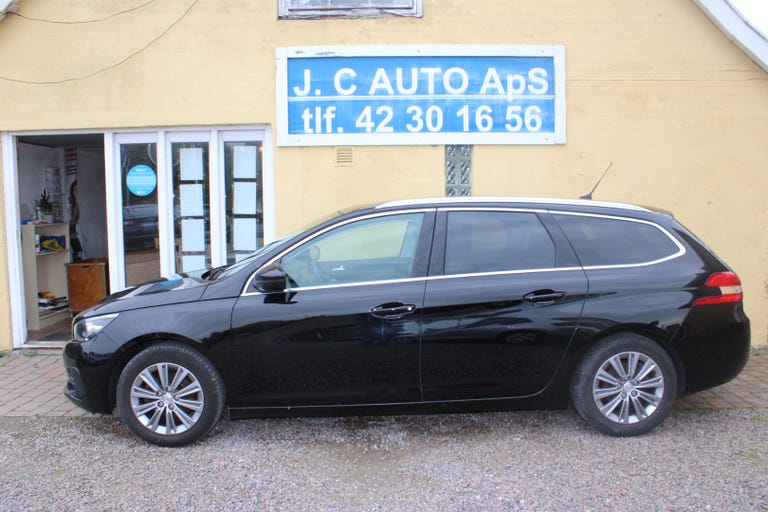 Peugeot 308 BlueHDi 130 Selection Sky SW EAT6