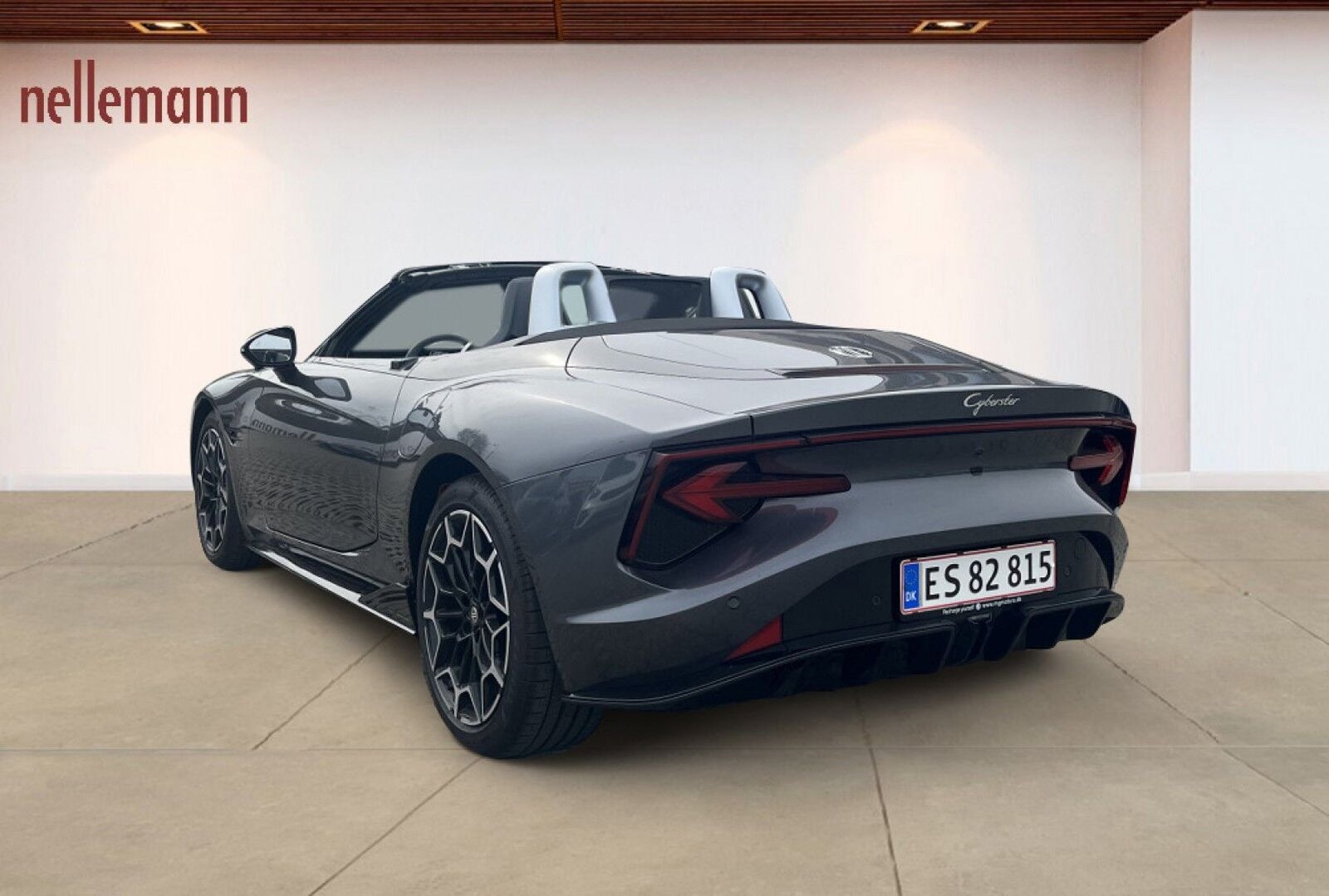 MG Cyberster Trophy Long Range