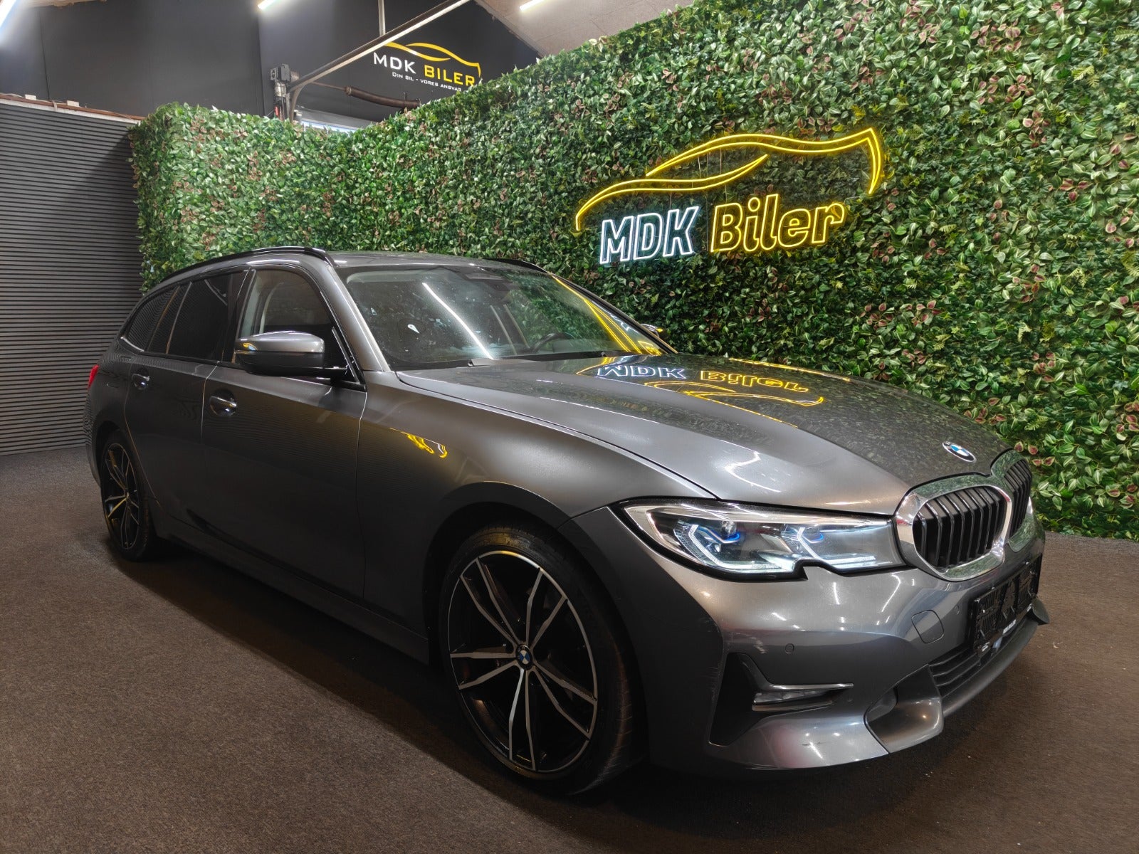 Billede af BMW 320d 2,0 Sport Line aut.