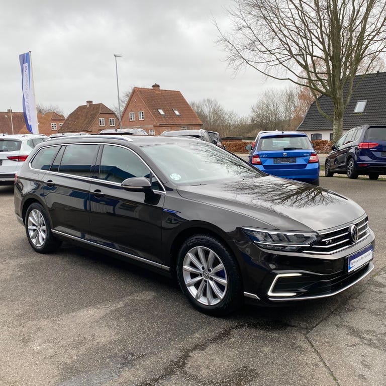 VW Passat GTE+ Pro Variant DSG