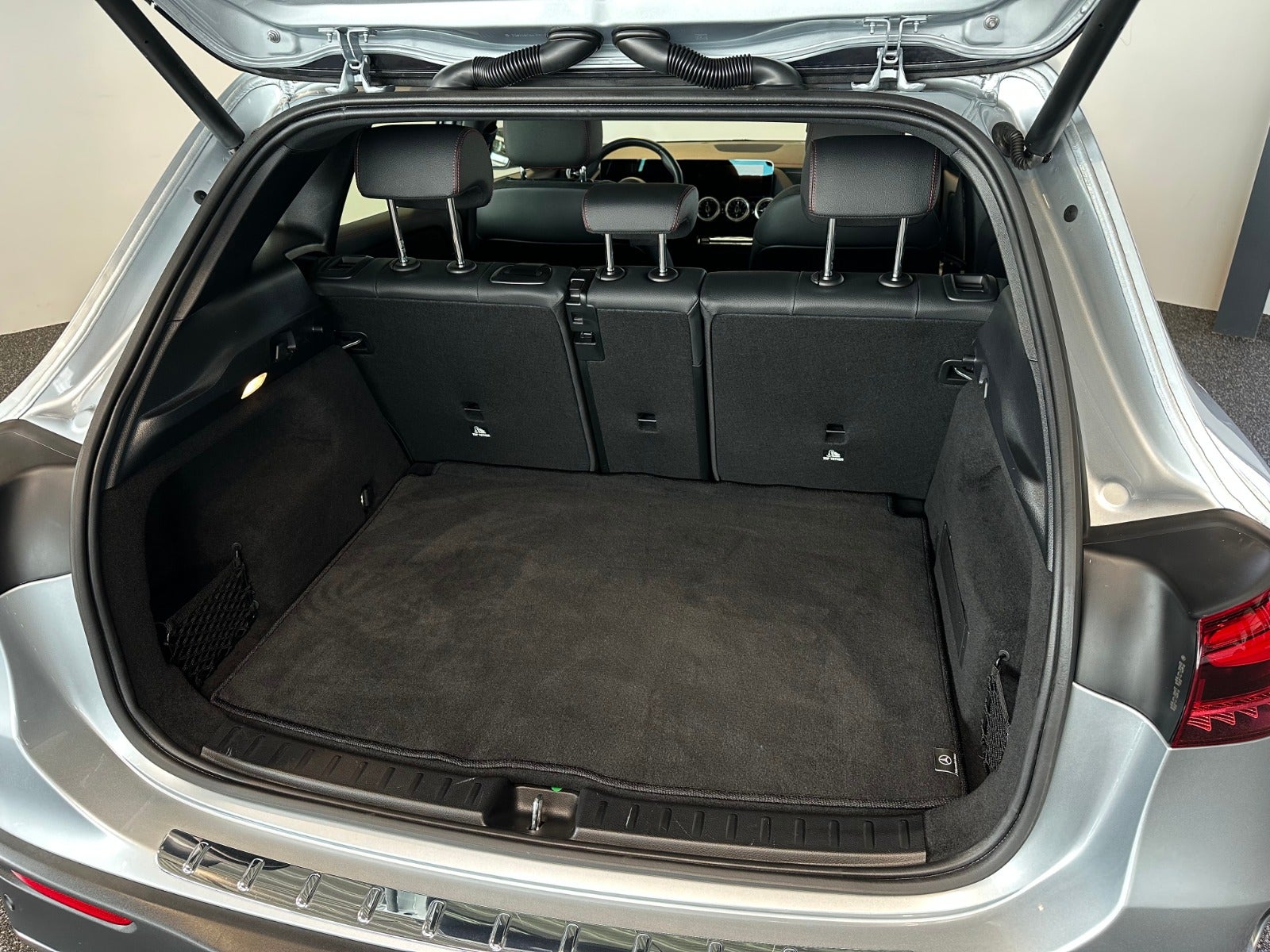 Mercedes EQA250+ AMG Line 5d - 11