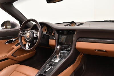 Porsche 911 Turbo S Cabriolet PDK