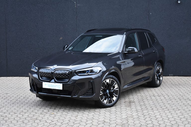 BMW iX3 Charged Plus M-Sport