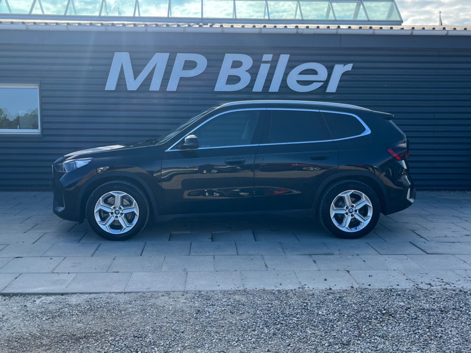 Billede af BMW iX1 xDrive30 Charged
