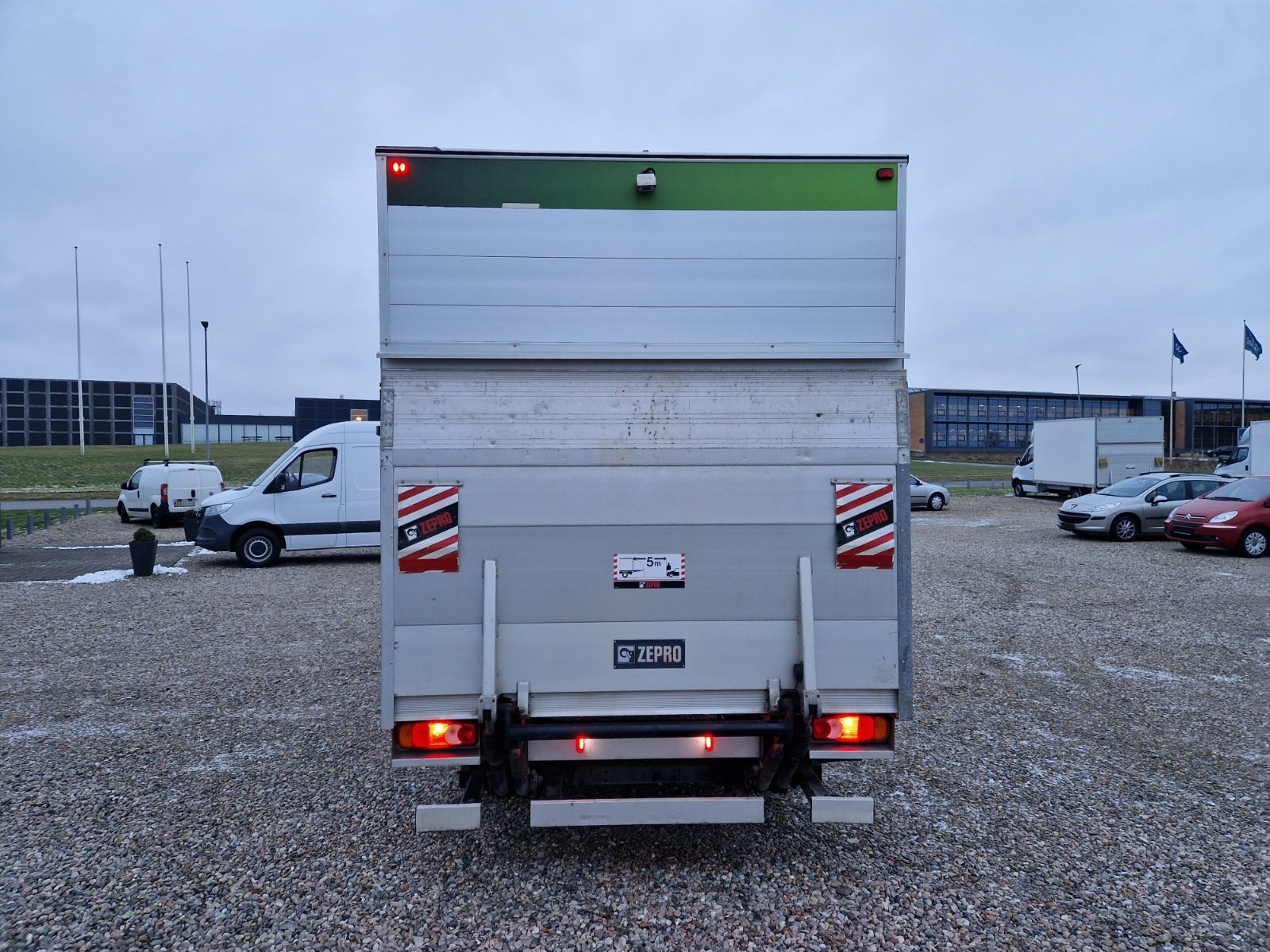 Billede af VW Transporter 2,0 TDi 150 Alukasse m/lift