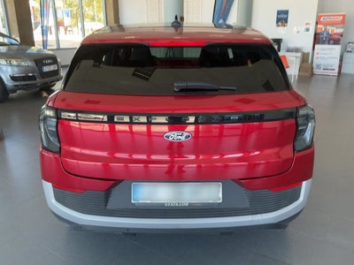 Ford Explorer Premium Extended Range AWD