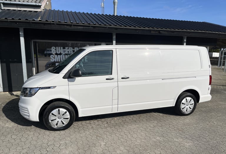 VW Transporter TDi 110 BULLI Kassevogn lang