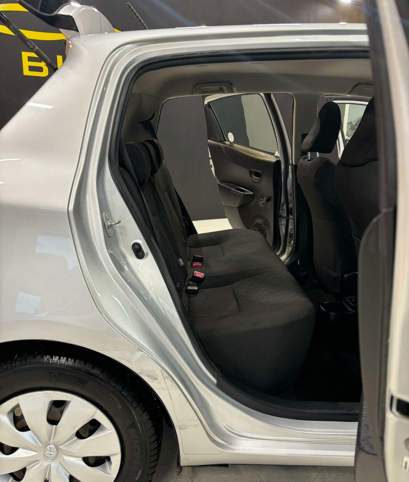 Billede af Toyota Yaris 1,0 VVT-i T2 Touch