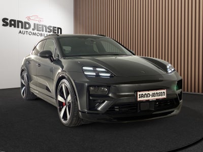 Porsche Macan Turbo 