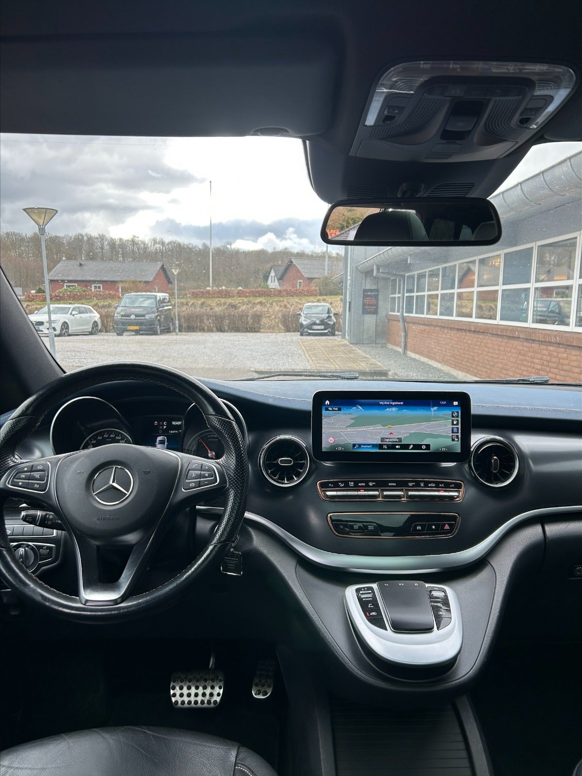 Billede af Mercedes EQV300  Avantgarde L