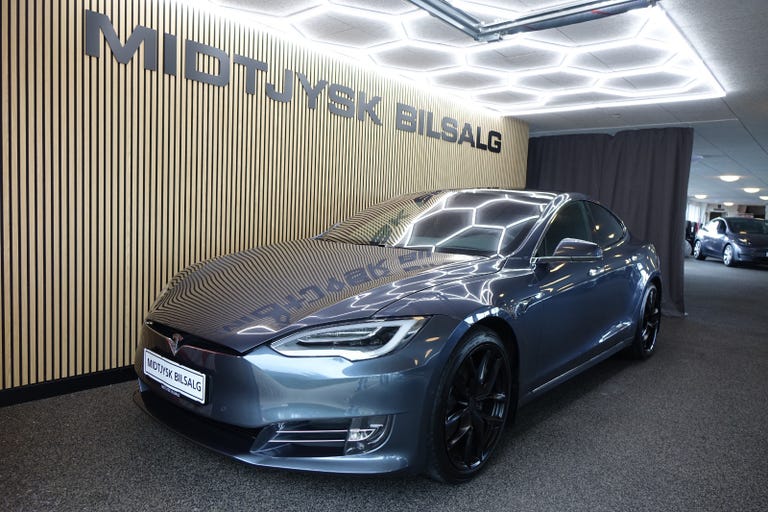 Tesla Model S Long Range AWD