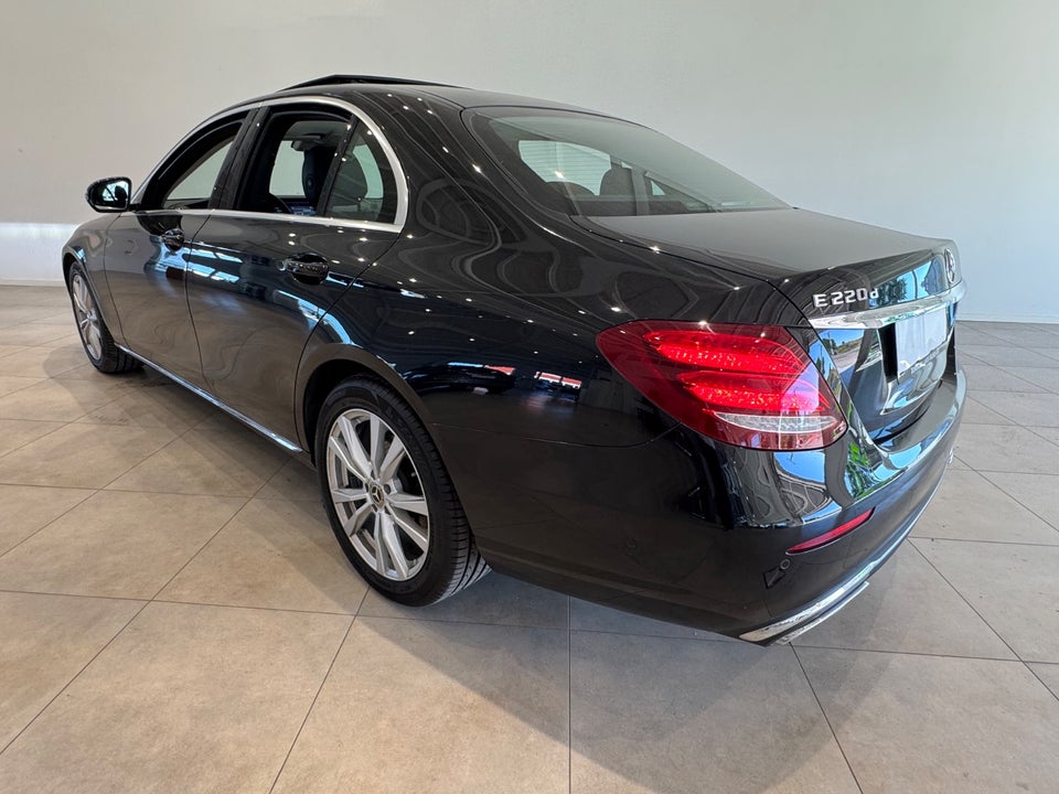 Mercedes E220 d, Billede 2