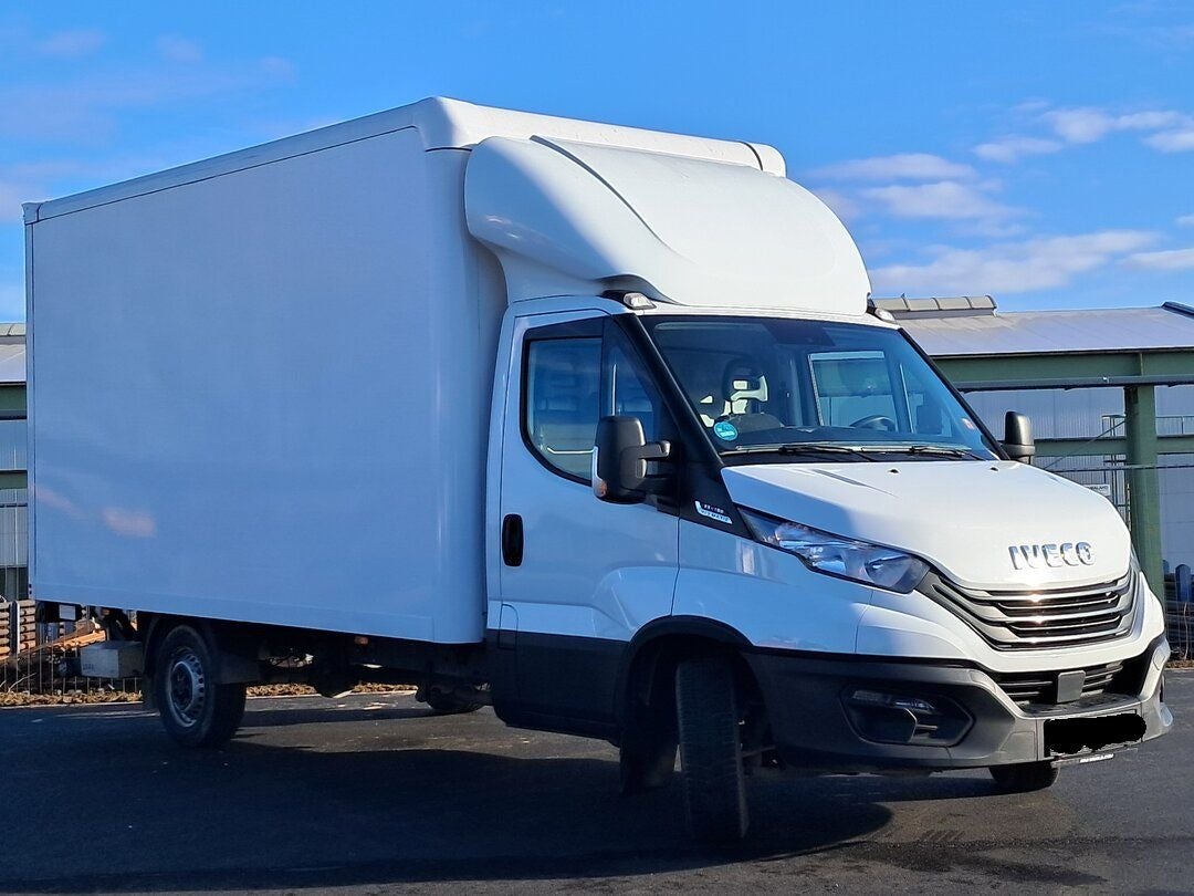 Billede af Iveco Daily 2,3 35S16 4100mm Box m/lift AG8