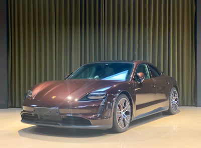 Porsche Taycan 4S  Performance+