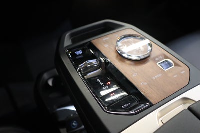 BMW iX xDrive40 Fully Charged