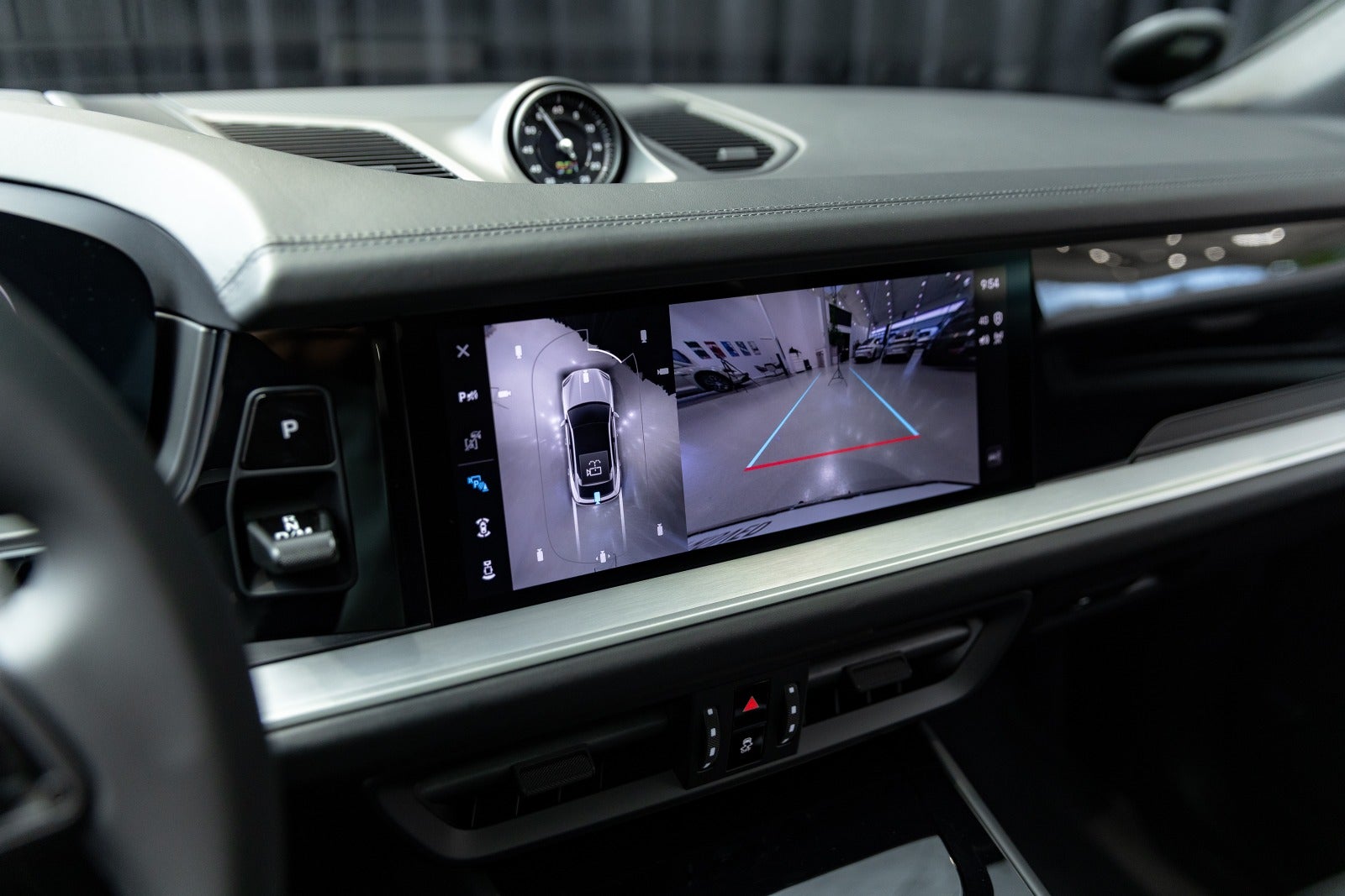 Gallery image 14 of 18