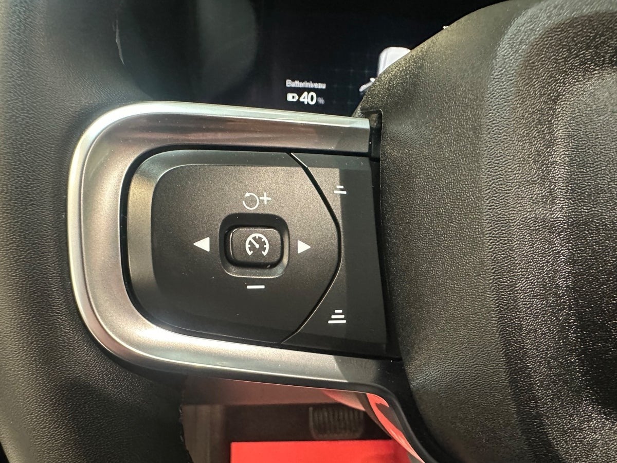 Volvo XC40 P6 ReCharge Core