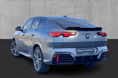 BMW iX2 eDrive20 M-Sport BMW iX2 eDrive20 M-Sport - 2