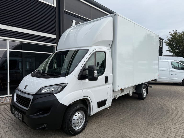 Peugeot Boxer 335 BlueHDi 140 L3 Alukasse m/lift