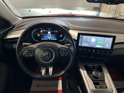 MG MG5 Luxury