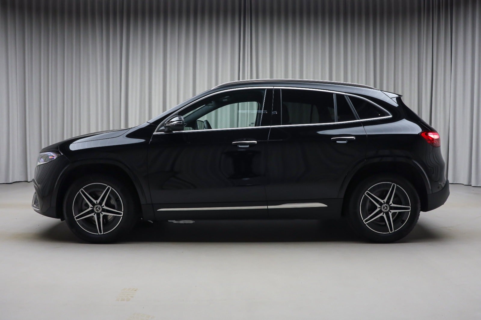 Mercedes-Benz EQA 250+ (6/8)