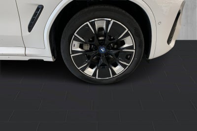 BMW iX3 Charged Plus M-Sport