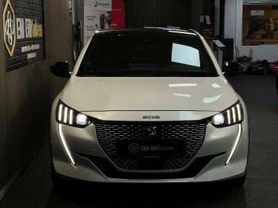 Peugeot e-208 GT