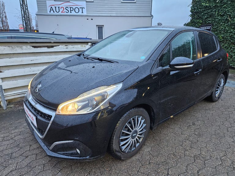 Peugeot 208 BlueHDi 100 Signature Sky