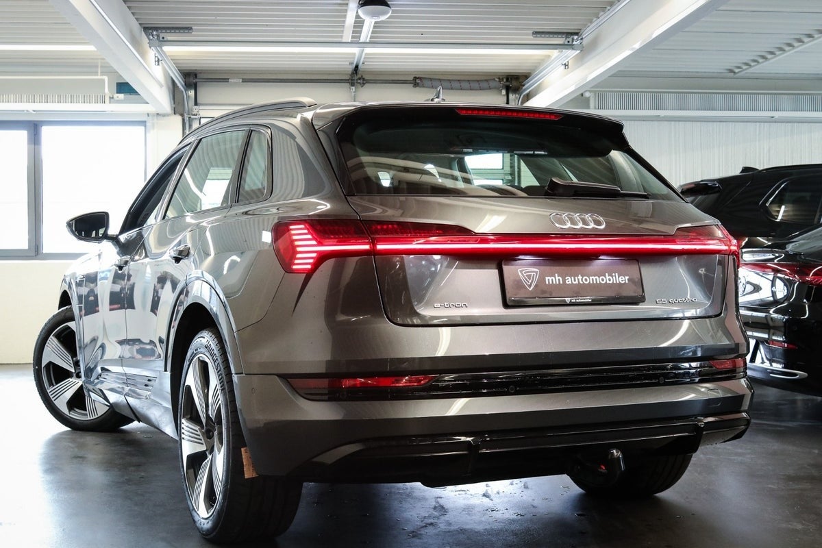 Billede af Audi e-tron 55 S-line quattro